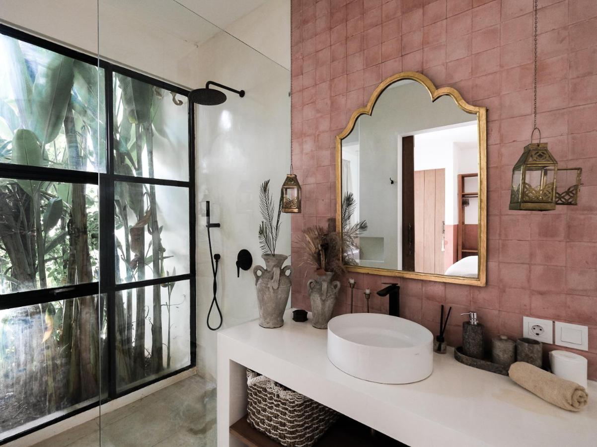 Villa M Canggu Экстерьер фото