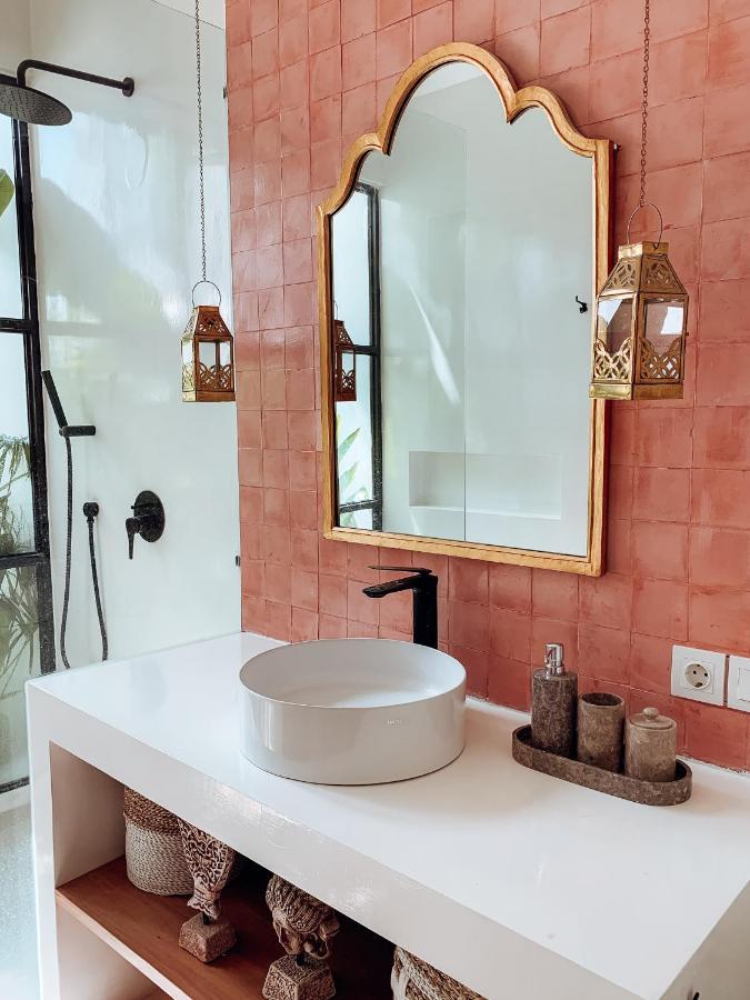 Villa M Canggu Экстерьер фото